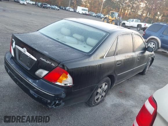 ✅ 2002 Toyota Avalon XL • VIN: 4T1BF28B92U210113 • Lot: 43423379. Wystawiony na IAAI z przebiegiem Nie podano. Bezpłatny archiwum sprzedaży aukcyjnych z USA i szczegółowy raport historii pojazdu na DreamBid. Zdjęcie 4.