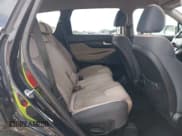 ✅ 2019 Hyundai Santa Fe SEL • VIN: 5NMS33AD4KH054634 • Lot: 43362358. Wystawiony na IAAI z przebiegiem 153 085 mil. Bezpłatny archiwum sprzedaży aukcyjnych z USA i szczegółowy raport historii pojazdu na DreamBid. Zdjęcie 8.