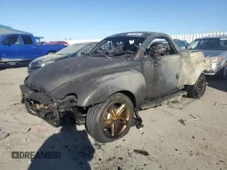 ✅ 2003 Chevrolet SSR LS • VIN: 1GCES14PX3B101259 • Лот: 74279454. Опубликован ранее на Copart с пробегом Не указан. Бесплатный доступ к архиву аукционных продаж из США и подробный отчёт об истории автомобиля на DreamBid. Изображение 1.