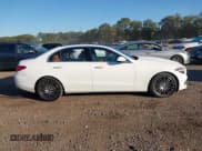 ✅ 2023 Mercedes-Benz C 300 • VIN: W1KAF4HB2PR075939 • Лот: 43353159. Опубликован ранее на IAAI с пробегом 28 356 миль. Бесплатный доступ к архиву аукционных продаж из США и подробный отчёт об истории автомобиля на DreamBid. Изображение 13.