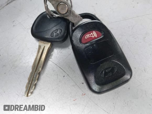 ✅ 2019 Hyundai Elantra SE • VIN: KMHD74LF1KU777525 • Lot: 43420253. Listed on IAAI with 91,071 mi. Free auction sales archive from the USA and detailed vehicle history report at DreamBid. Image 11.