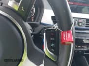 ✅ 2020 BMW X1 xDrive28i • VIN: WBXJG9C00L5R69467 • Lot: 43390251. Wystawiony na IAAI z przebiegiem 97 121 mil. Bezpłatny archiwum sprzedaży aukcyjnych z USA i szczegółowy raport historii pojazdu na DreamBid. Zdjęcie 11.