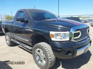 2004 Dodge 1500 SLT z VIN 1D7HU16D04J191576, wystawiony jako IAAI lot #42460457 z przebiegiem 68 105 mil mil oraz . Historia ofert i sprzedaży dostępna na DreamBid. Obrazek 1.