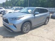 ✅ 2020 Toyota Highlander Limited • VIN: 5TDFZRAH8LS028896 • Lot: 42558446. Listed on IAAI with 78,407 mi. Free auction sales archive from the USA and detailed vehicle history report at DreamBid. Image 2.