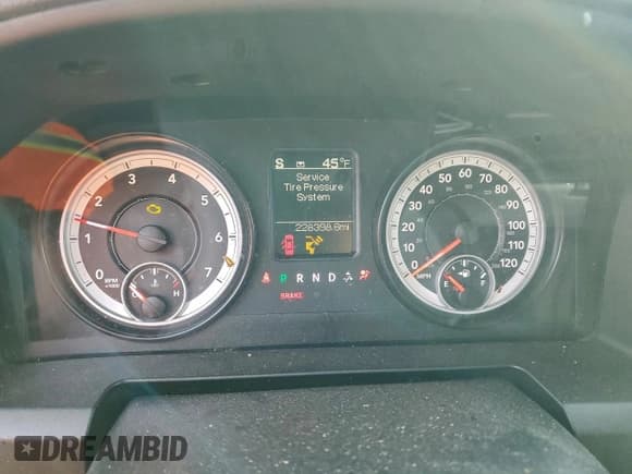 ✅ 2015 Ram 1500 SLT • VIN: 1C6RR6GG3FS512214 • Lot: 95667425. Listed on Copart with 228,398 mi. Free auction sales archive from the USA and detailed vehicle history report at DreamBid. Image 9.