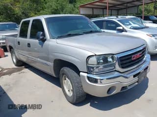 ✅ 2004 GMC Sierra 1500 SLE • VIN: 2GTEC13T541424308 • Lot: 43068042. Listed on IAAI with 227,257 mi. Free auction sales archive from the USA and detailed vehicle history report at DreamBid. Image 1.