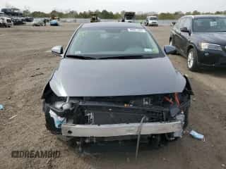 2019 Hyundai Ioniq z VIN KMHC65LDXKU182689, wystawiony jako Copart lot #40941403 z przebiegiem 15 248 mil mil oraz . Historia ofert i sprzedaży dostępna na DreamBid. Obrazek 5.