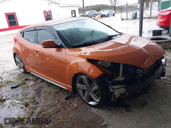 ✅ 2014 Hyundai Veloster Turbo • VIN: KMHTC6AE9EU185825 • Lot: 41371770. Wystawiony na IAAI z przebiegiem 113 325 mil. Bezpłatny archiwum sprzedaży aukcyjnych z USA i szczegółowy raport historii pojazdu na DreamBid. Zdjęcie 1.
