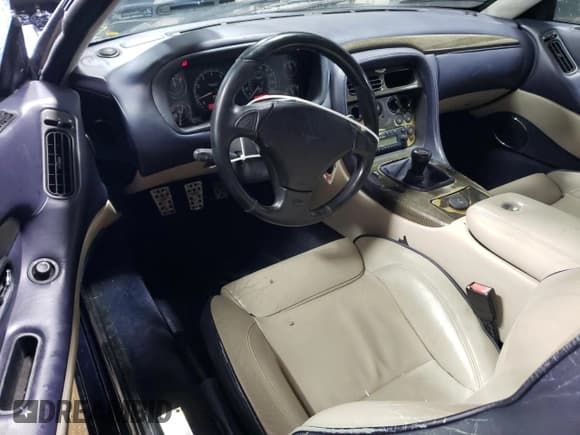 ✅ 2002 Aston Martin Vantage • VIN: SCFAB42332K402262 • Лот: 47420725. Опубликован ранее на Copart с пробегом 23 390 миль. Бесплатный доступ к архиву аукционных продаж из США и подробный отчёт об истории автомобиля на DreamBid. Изображение 8.