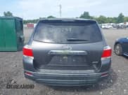 ✅ 2013 Toyota Highlander • VIN: 5TDBK3EH6DS206395 • Lot: 43003258. Listed on IAAI with 79,964 mi. Free auction sales archive from the USA and detailed vehicle history report at DreamBid. Image 16.