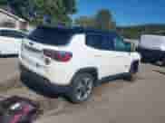 2019 Jeep Compass Limited с VIN 3C4NJDCB5KT827375, выставлен на аукционе IAAI как лот 43354393 с пробегом 122 355 миль миль и . История ставок и продаж доступна на DreamBid. Изображение 4.