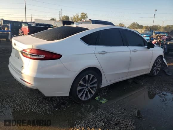 ✅ 2020 Ford Fusion SE • VIN: 3FA6P0T99LR258656 • Lot: 81868435. Wystawiony na Copart z przebiegiem 105 414 mil. Bezpłatny archiwum sprzedaży aukcyjnych z USA i szczegółowy raport historii pojazdu na DreamBid. Zdjęcie 3.