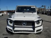 ✅ 2022 Mercedes-Benz G 550 • VIN: W1NYC6BJ8NX439604 • Lot: 79364284. Wystawiony na Copart z przebiegiem 42 145 mil. Bezpłatny archiwum sprzedaży aukcyjnych z USA i szczegółowy raport historii pojazdu na DreamBid. Zdjęcie 5.
