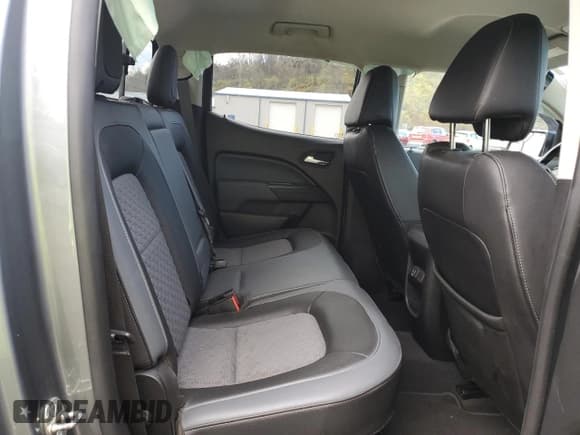 ✅ 2019 Chevrolet Colorado 4WD Z71 • VIN: 1GCGTDEN1K1289582 • Лот: 75827043. Опубликован ранее на Copart с пробегом 75 248 миль. Бесплатный доступ к архиву аукционных продаж из США и подробный отчёт об истории автомобиля на DreamBid. Изображение 10.