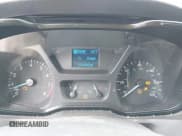 ✅ 2019 Ford Transit • VIN: 1FTYE1CM9KKA48967 • Lot: 41737039. Wystawiony na IAAI z przebiegiem 153 445 mil. Bezpłatny archiwum sprzedaży aukcyjnych z USA i szczegółowy raport historii pojazdu na DreamBid. Zdjęcie 7.