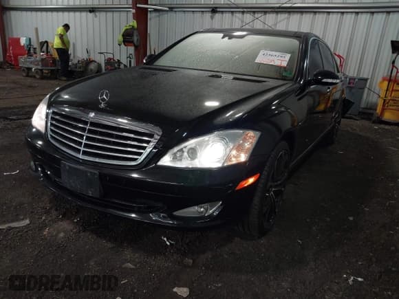 ✅ 2009 Mercedes-Benz S 550 • VIN: WDDNG86X69A256757 • Лот: 42565295. Опубликован ранее на IAAI с пробегом 70 907 миль. Бесплатный доступ к архиву аукционных продаж из США и подробный отчёт об истории автомобиля на DreamBid. Изображение 2.