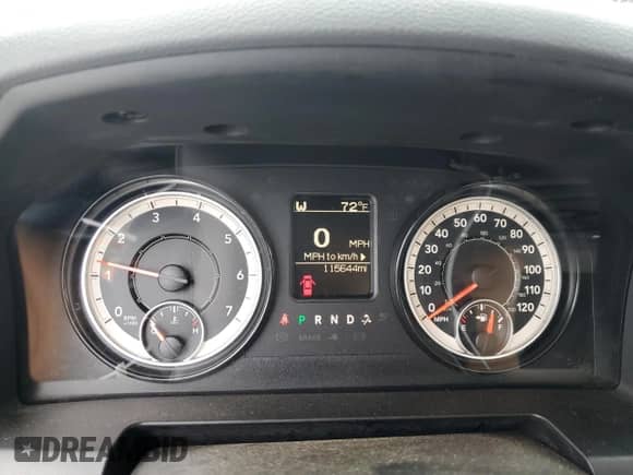 2017 Ram 1500 Express z VIN 3C6JR7AT7HG660448, wystawiony jako Copart lot #53451514 z przebiegiem 115 644 mil mil oraz Szkoda całkowita • Salvage title. Historia ofert i sprzedaży dostępna na DreamBid. Obrazek 9.