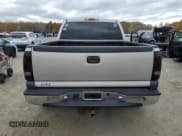 ✅ 2005 GMC Sierra 1500 SLE • VIN: 2GTEK13T851131765 • Lot: 89616945. Wystawiony na Copart z przebiegiem 219 455 mil. Bezpłatny archiwum sprzedaży aukcyjnych z USA i szczegółowy raport historii pojazdu na DreamBid. Zdjęcie 6.