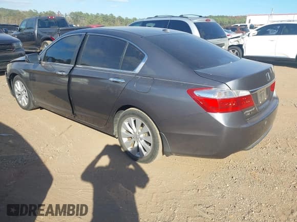 ✅ 2013 Honda Accord EX-L • VIN: 1HGCR2F86DA016412 • Lot: 43737000. Wystawiony na IAAI z przebiegiem 145 720 mil. Bezpłatny archiwum sprzedaży aukcyjnych z USA i szczegółowy raport historii pojazdu na DreamBid. Zdjęcie 3.