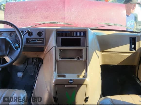 ✅ 1994 GMC Rally • VIN: 1GJGG39K6RF527981 • Lot: 41851882. Wystawiony na IAAI z przebiegiem 159 751 mil. Bezpłatny archiwum sprzedaży aukcyjnych z USA i szczegółowy raport historii pojazdu na DreamBid. Zdjęcie 11.