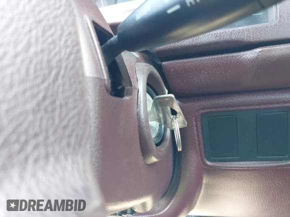 ✅ 1989 Toyota Camry DLX • VIN: 4T1SV21E6KU016842 • Лот: 42838894. Опубликован ранее на IAAI с пробегом 135 395 миль. Бесплатный доступ к архиву аукционных продаж из США и подробный отчёт об истории автомобиля на DreamBid. Изображение 11.