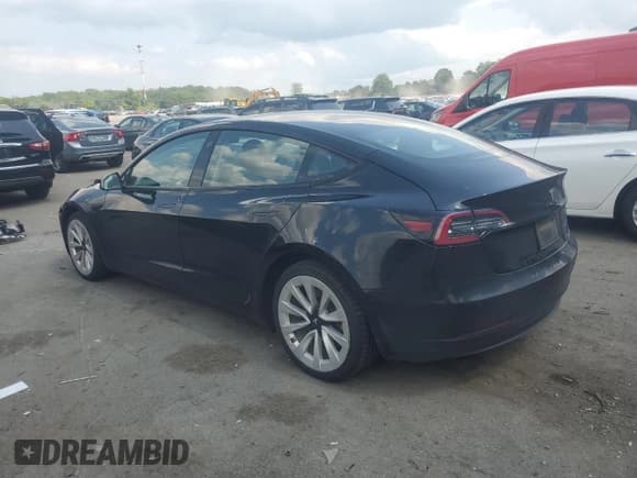 ✅ 2022 Tesla Model 3 Long Range • VIN: 5YJ3E1EB4NF190425 • Lot: 64841925. Wystawiony na Copart z przebiegiem 142 316 mil. Bezpłatny archiwum sprzedaży aukcyjnych z USA i szczegółowy raport historii pojazdu na DreamBid. Zdjęcie 2.