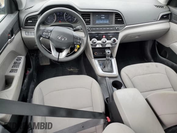 ✅ 2019 Hyundai Elantra SE • VIN: 5NPD74LF2KH461663 • Lot: 47359335. Listed on Copart with 45,914 mi. Free auction sales archive from the USA and detailed vehicle history report at DreamBid. Image 8.