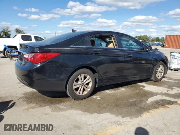 ✅ 2013 Hyundai Sonata GLS • VIN: 5NPEB4AC7DH759558 • Lot: 75748404. Listed on Copart with 156,956 mi. Free auction sales archive from the USA and detailed vehicle history report at DreamBid. Image 3.