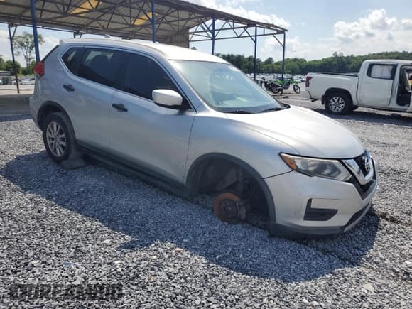 ✅ 2017 Nissan Rogue S • VIN: KNMAT2MT9HP511401 • Lot: 56671085. Listed on Copart with 223,558 mi. Free auction sales archive from the USA and detailed vehicle history report at DreamBid. Image 4.
