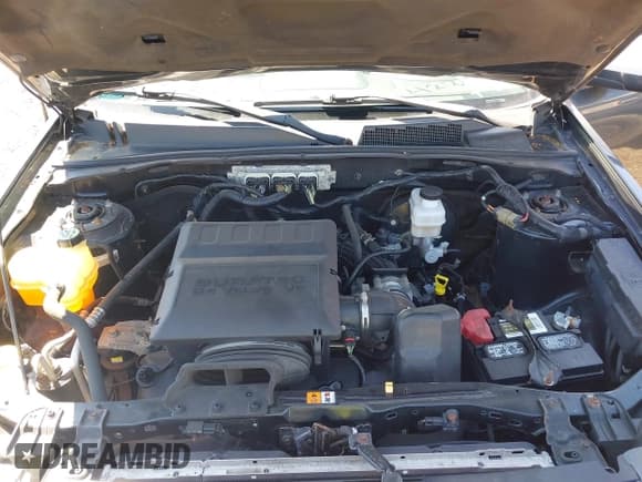 ✅ 2010 Mercury Mariner Premier • VIN: 4M2CN9HG8AKJ18091 • Lot: 42215475. Listed on IAAI with 97,332 mi. Free auction sales archive from the USA and detailed vehicle history report at DreamBid. Image 10.