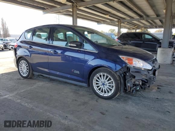 ✅ 2016 Ford C-Max SEL • VIN: 1FADP5CU8GL113413 • Lot: 49723955. Wystawiony na Copart z przebiegiem 66 531 mil. Bezpłatny archiwum sprzedaży aukcyjnych z USA i szczegółowy raport historii pojazdu na DreamBid. Zdjęcie 4.