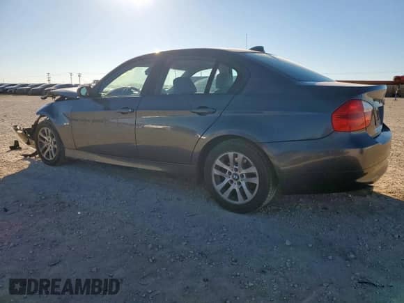 2006 BMW 3 Series 325i z VIN WBAVB13546PT26281, wystawiony jako Copart lot #85391915 z przebiegiem 56 591 mil mil oraz Szkoda całkowita • Salvage title. Historia ofert i sprzedaży dostępna na DreamBid. Obrazek 2.