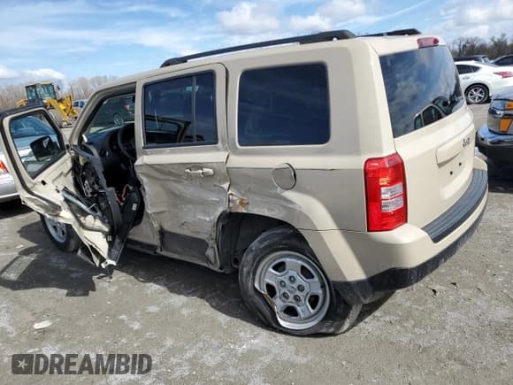 ✅ 2017 Jeep Patriot Sport • VIN: 1C4NJPBA2HD158409 • Lot: 47169154. Listed on Copart with 58,890 mi. Free auction sales archive from the USA and detailed vehicle history report at DreamBid. Image 2.