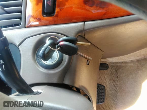 ✅ 2000 Lexus RX 300 • VIN: JT6GF10U7Y0050659 • Лот: 42453651. Опубликован ранее на IAAI с пробегом Не указан. Бесплатный доступ к архиву аукционных продаж из США и подробный отчёт об истории автомобиля на DreamBid. Изображение 11.