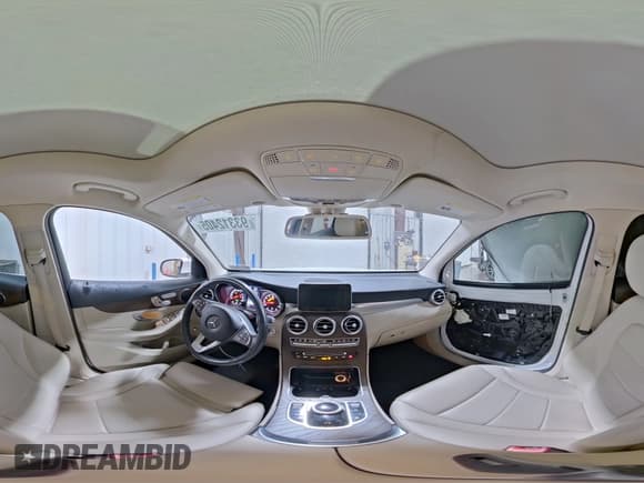 ✅ 2019 Mercedes-Benz GLC 300 • VIN: WDC0G4KB5KV196213 • Lot: 93312405. Wystawiony na Copart z przebiegiem 41 897 mil. Bezpłatny archiwum sprzedaży aukcyjnych z USA i szczegółowy raport historii pojazdu na DreamBid. Zdjęcie 16.