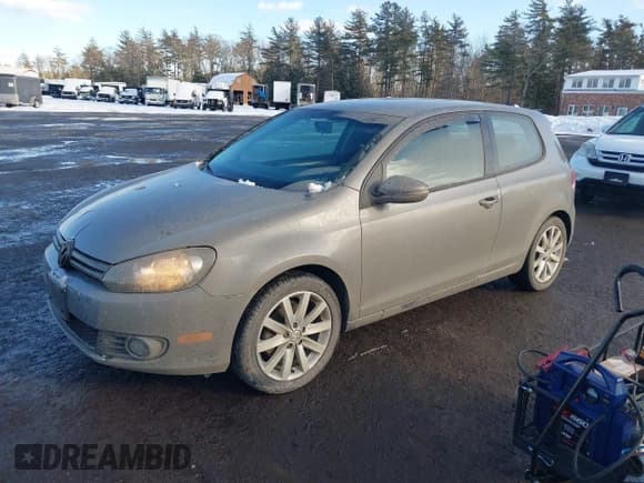 ✅ 2011 Volkswagen Golf • VIN: WVWAB7AJ3BW017146 • Лот: 41499023. Опубликован ранее на IAAI с пробегом 136 460 миль. Бесплатный доступ к архиву аукционных продаж из США и подробный отчёт об истории автомобиля на DreamBid. Изображение 2.