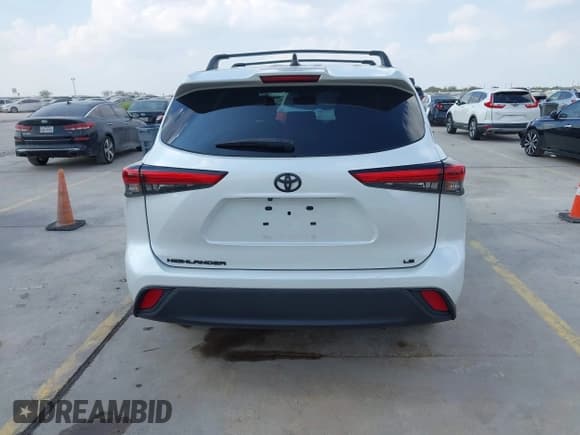 ✅ 2023 Toyota Highlander L • VIN: 5TDKDRAH7PS503571 • Lot: 43489134. Listed on IAAI with 41,530 mi. Free auction sales archive from the USA and detailed vehicle history report at DreamBid. Image 17.