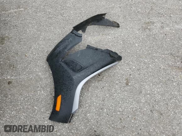 ✅ 2019 Land Rover Range Rover Evoque SE • VIN: SALVP2RX8KH348722 • Lot: 53782405. Listed on Copart with 74,639 mi. Free auction sales archive from the USA and detailed vehicle history report at DreamBid. Image 13.