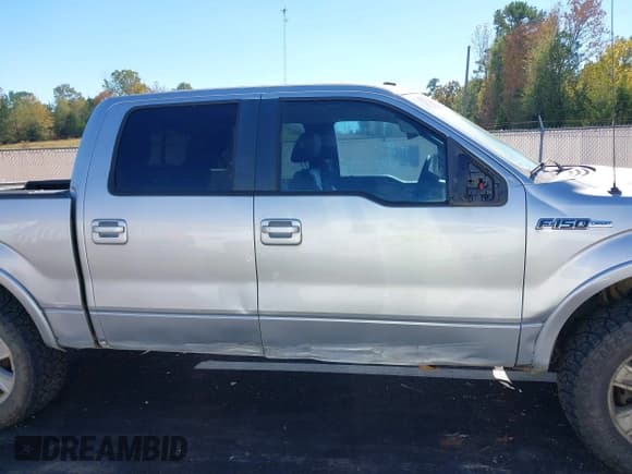 ✅ 2010 Ford F-150 XL • VIN: 1FTFW1EV3AFA31597 • Lot: 43530415. Listed on IAAI with 211,346 mi. Free auction sales archive from the USA and detailed vehicle history report at DreamBid. Image 14.