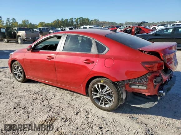 ✅ 2024 Kia Forte LXS • VIN: 3KPF24AD8RE776684 • Лот: 91707155. Опубликован ранее на Copart с пробегом 82 732 миль. Бесплатный доступ к архиву аукционных продаж из США и подробный отчёт об истории автомобиля на DreamBid. Изображение 2.