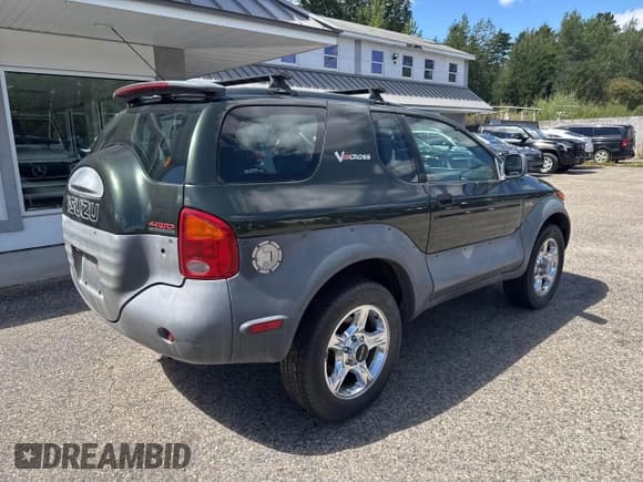 ✅ 2000 Isuzu VehiCROSS • VIN: JACCN57X5Y7D00023 • Lot: 43132071. Wystawiony na IAAI z przebiegiem 100 969 mil. Bezpłatny archiwum sprzedaży aukcyjnych z USA i szczegółowy raport historii pojazdu na DreamBid. Zdjęcie 4.