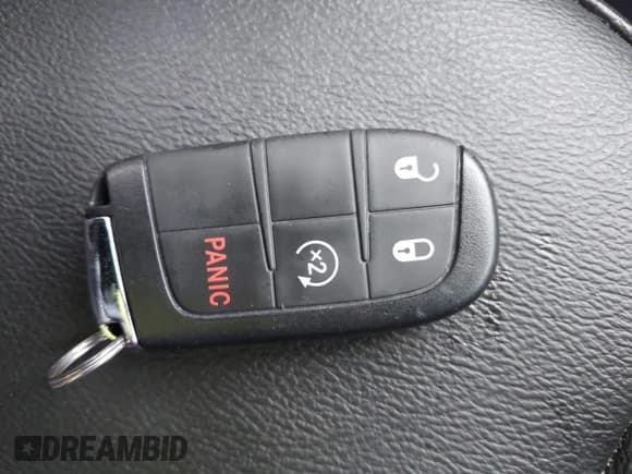 ✅ 2025 Jeep Compass Limited • VIN: 3C4NJDCN8ST502293 • Lot: 43639204. Listed on IAAI with 5,786 mi. Free auction sales archive from the USA and detailed vehicle history report at DreamBid. Image 11.