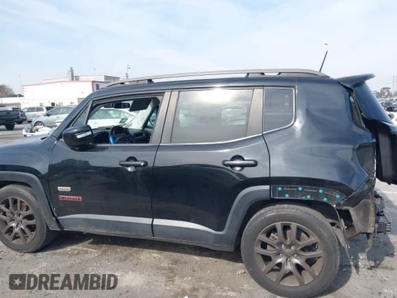 ✅ 2016 Jeep Renegade Latitude • VIN: ZACCJABT8GPD62251 • Lot: 41472431. Listed on IAAI with 117,947 mi. Free auction sales archive from the USA and detailed vehicle history report at DreamBid. Image 14.