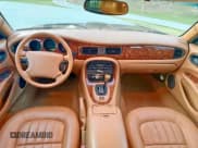 ✅ 2000 Jaguar XJ • VIN: SAJDA23C9YLF18784 • Лот: 91946295. Опубликован ранее на Copart с пробегом 81 605 миль. Бесплатный доступ к архиву аукционных продаж из США и подробный отчёт об истории автомобиля на DreamBid. Изображение 9.