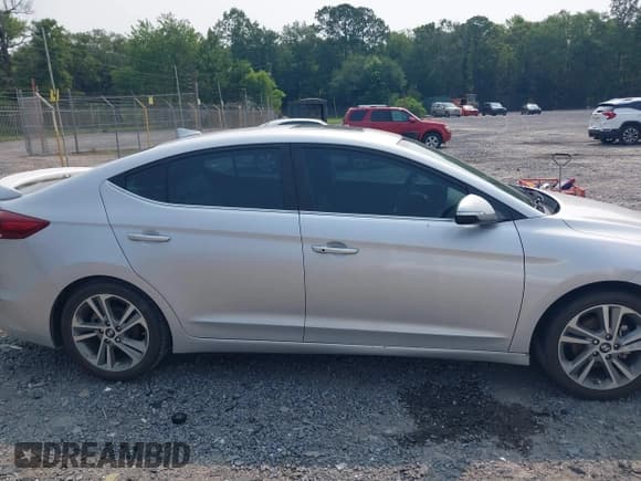 ✅ 2018 Hyundai Elantra Value Edition • VIN: KMHD84LF6JU505516 • Lot: 42400996. Listed on IAAI with 95,036 mi. Free auction sales archive from the USA and detailed vehicle history report at DreamBid. Image 13.