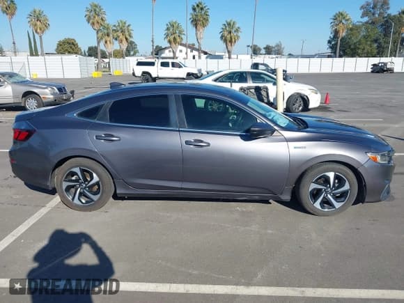 ✅ 2021 Honda Insight EX • VIN: 19XZE4F52ME011324 • Lot: 43505425. Listed on IAAI with 111,415 mi. Free auction sales archive from the USA and detailed vehicle history report at DreamBid. Image 13.