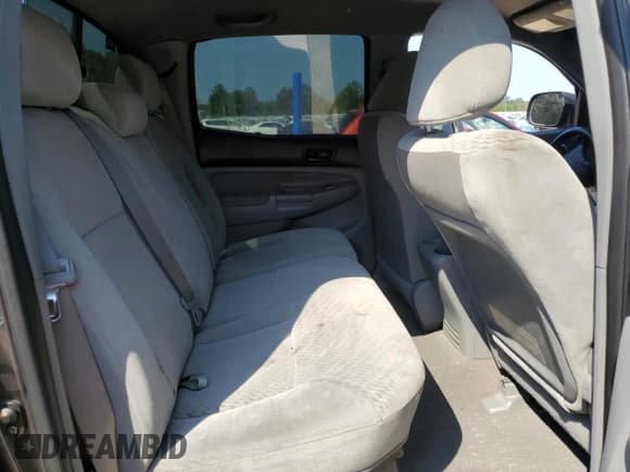 ✅ 2011 Toyota Tacoma PreRunner • VIN: 3TMJU4GN2BM110355 • Lot: 72028075. Listed on Copart with Not provided. Free auction sales archive from the USA and detailed vehicle history report at DreamBid. Image 10.