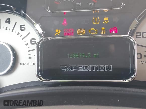 ✅ 2012 Ford Expedition XLT • VIN: 1FMJU1J56CEF57426 • Лот: 43500892. Опубликован ранее на IAAI с пробегом 183 619 миль. Бесплатный доступ к архиву аукционных продаж из США и подробный отчёт об истории автомобиля на DreamBid. Изображение 7.