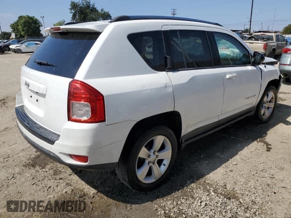 ✅ 2012 Jeep Compass Sport • VIN: 1C4NJCBA4CD627730 • Лот: 85513705. Опубликован ранее на Copart с пробегом 111 859 миль. Бесплатный доступ к архиву аукционных продаж из США и подробный отчёт об истории автомобиля на DreamBid. Изображение 3.