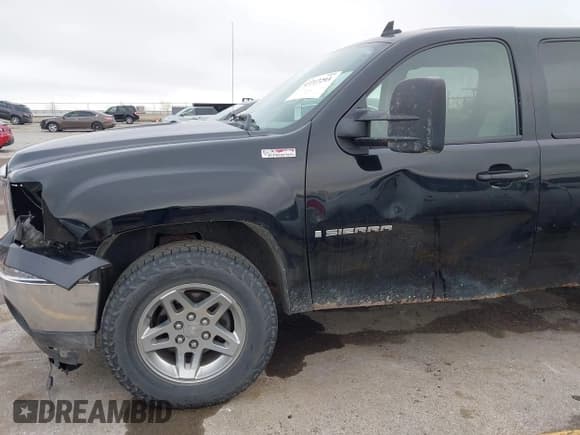 ✅ 2009 GMC Sierra 1500 SLT • VIN: 3GTEK33359G256750 • Лот: 43717293. Опубликован ранее на IAAI с пробегом 182 629 миль. Бесплатный доступ к архиву аукционных продаж из США и подробный отчёт об истории автомобиля на DreamBid. Изображение 17.